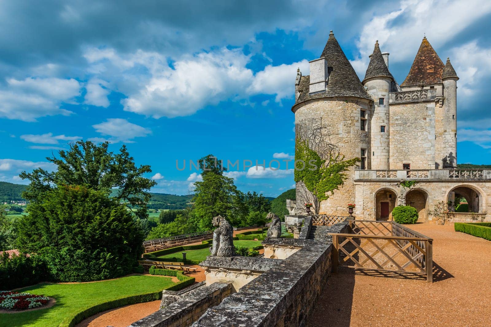 Chateau des milandes by PIXSTILL