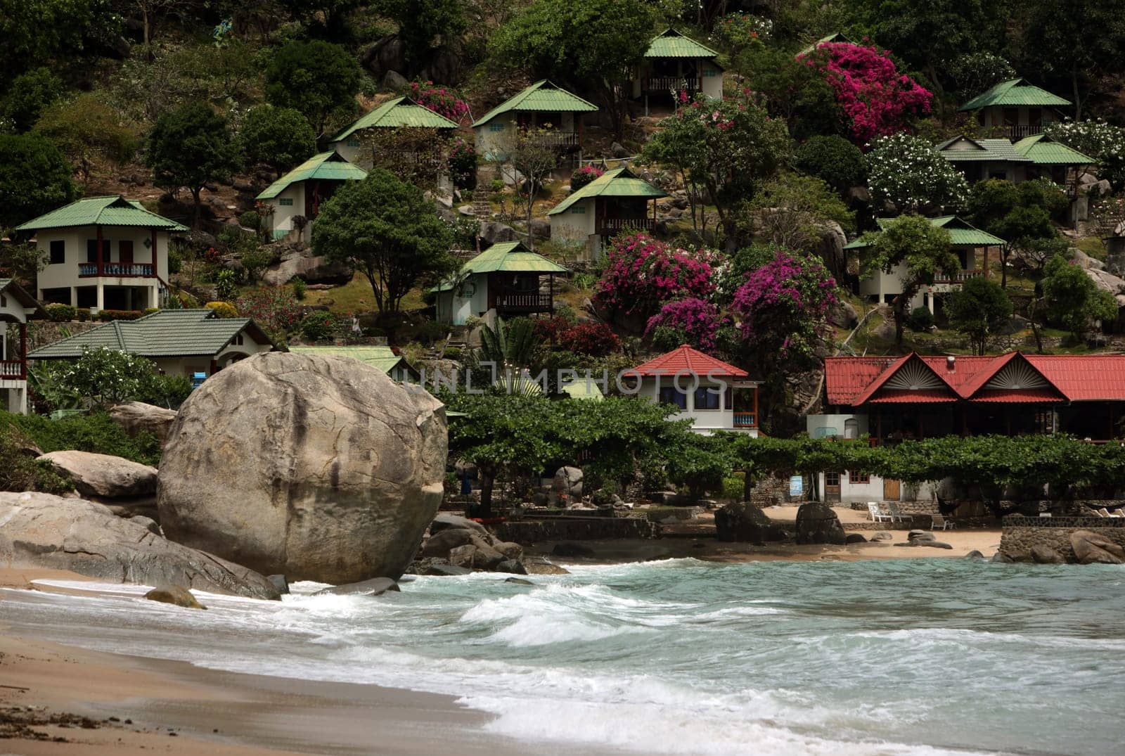 Der Strand  von Tanote Bay Beach auf der Insel Ko Tao im Golf von Thailand im Suedwesten von Thailand in Suedostasien.