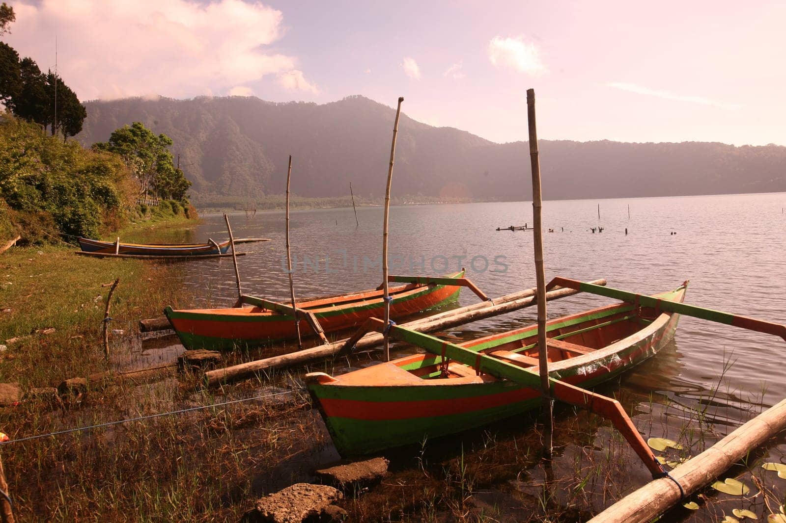 Asia,South East,Indonesia,Bali,Island,Central Bali,Lake,Bratan,Lake,Temple,Pura Ulun Danu,Landscape,(Urs Flueeler)