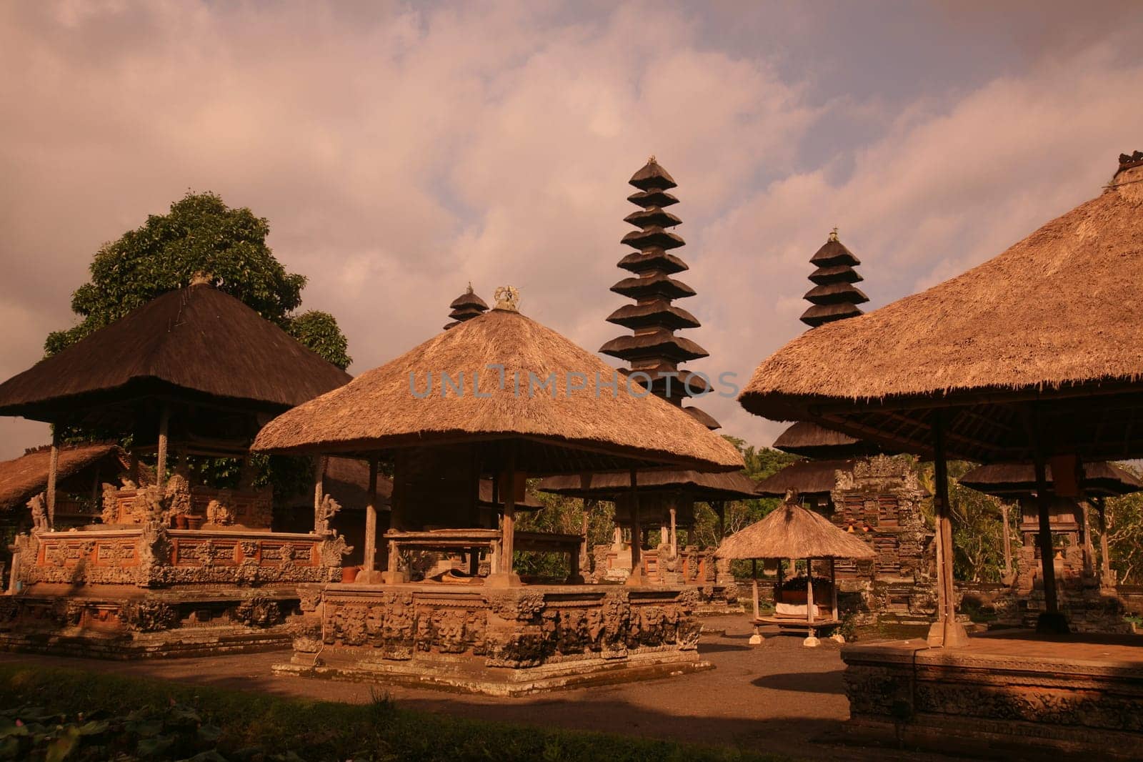 Asia,South East,Indonesia,Bali,Island,Mengwi,Temple,Pura Taman Ayun (Urs Flueeler)