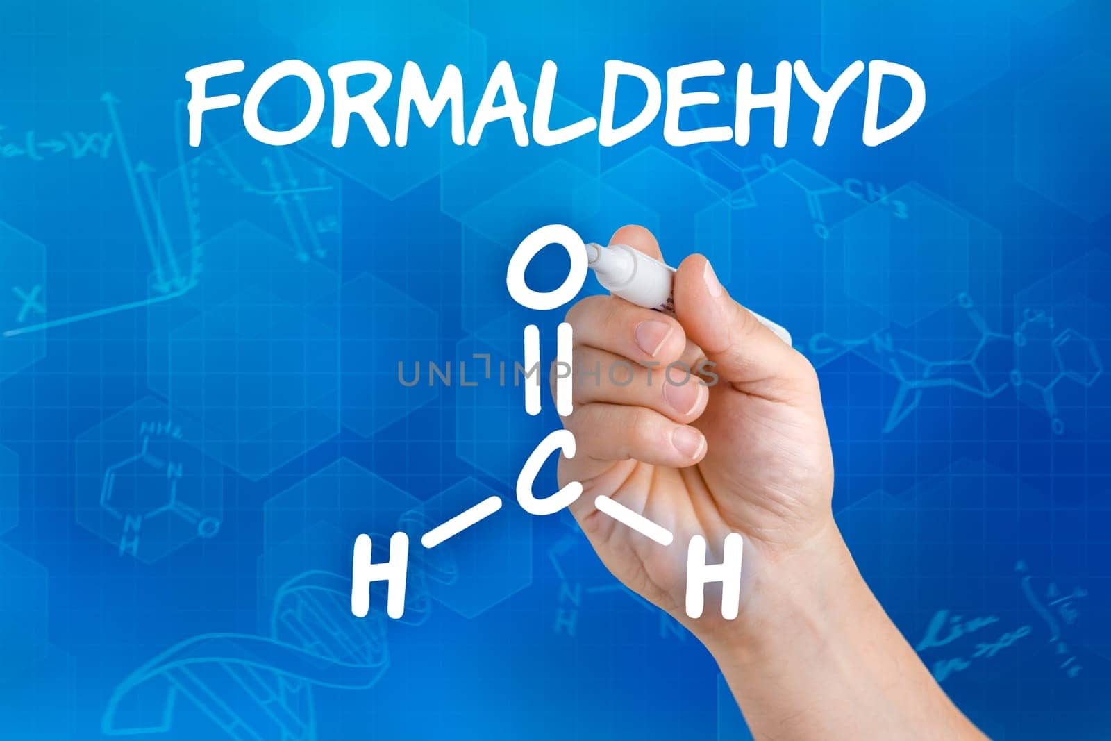 Hand draws chemical structural formula of formaldehyde