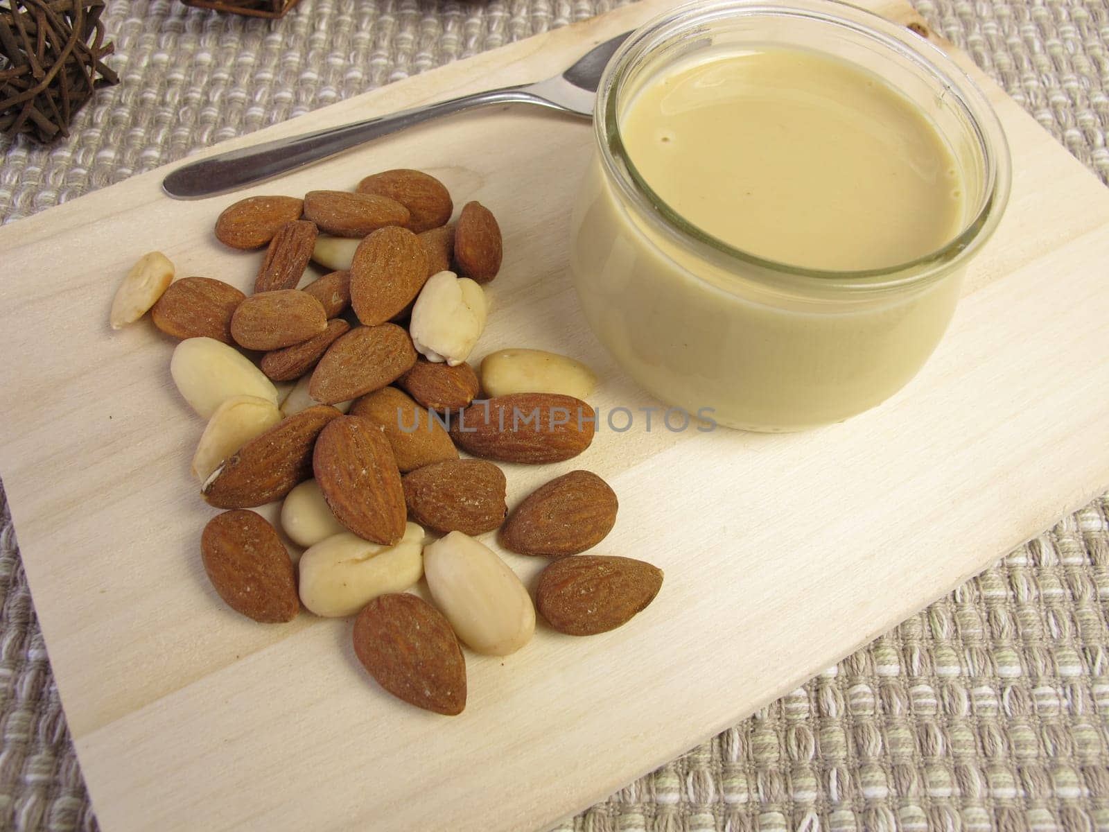 Almonds and almonds