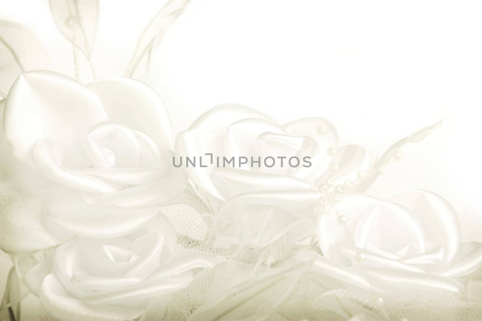 white textil roses from wedding decoration