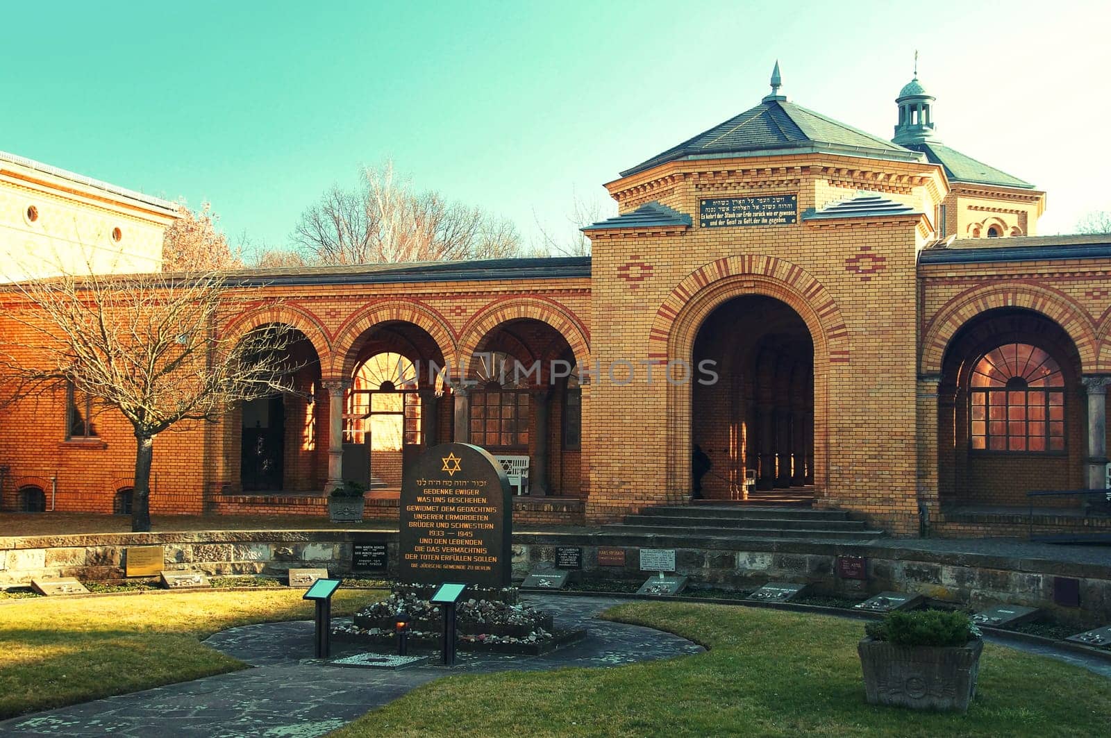 Jüdischer Friedhof in Berlin-Weissensee / jewish cemetery in Berlin-Weissensee
