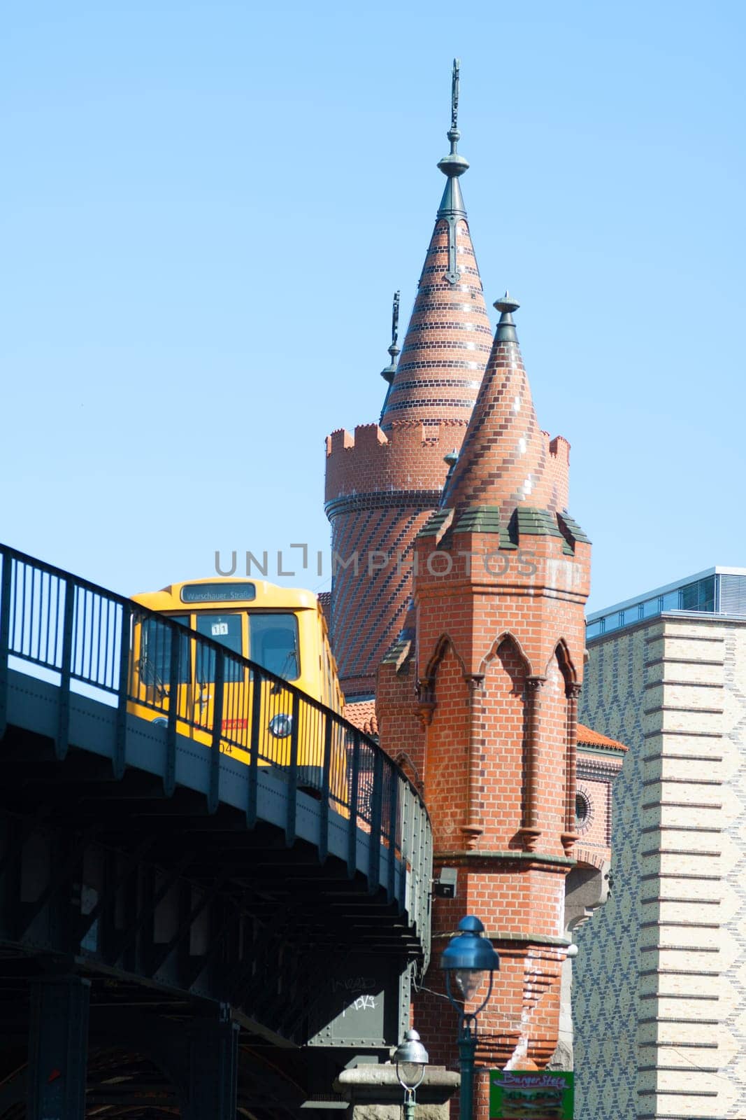 S-Bahn on the Oberbaumbrücke