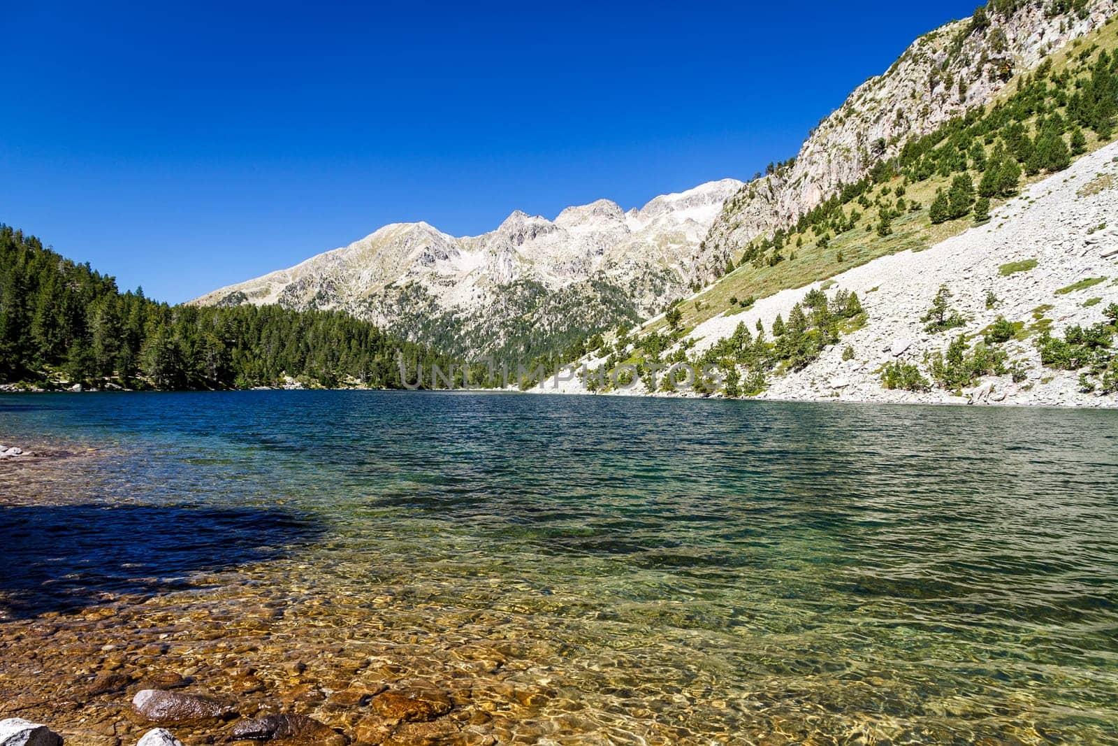 Lake National Park Aiguestortes Estany Llong to 2000 m. high