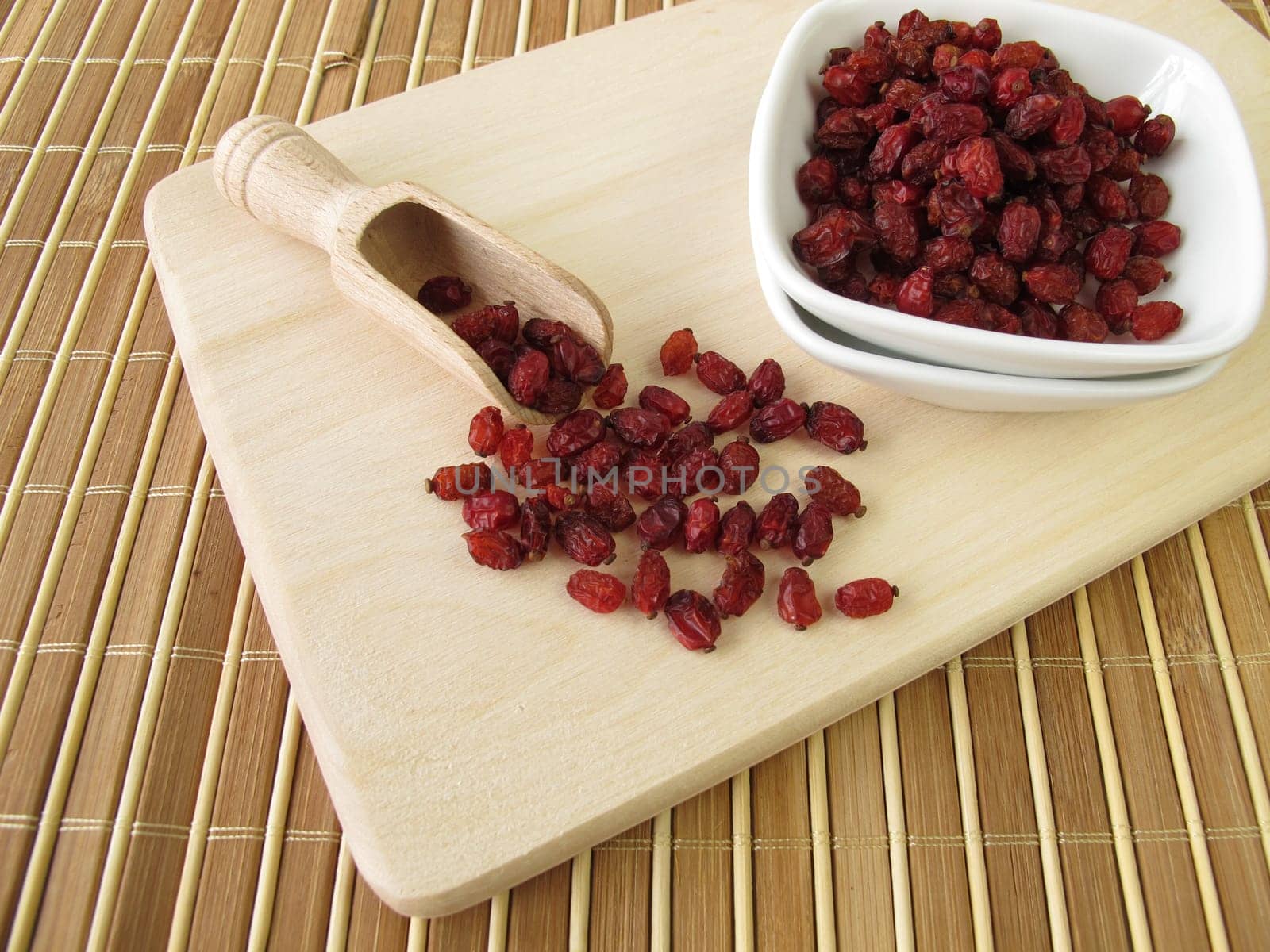 Dried barberry
