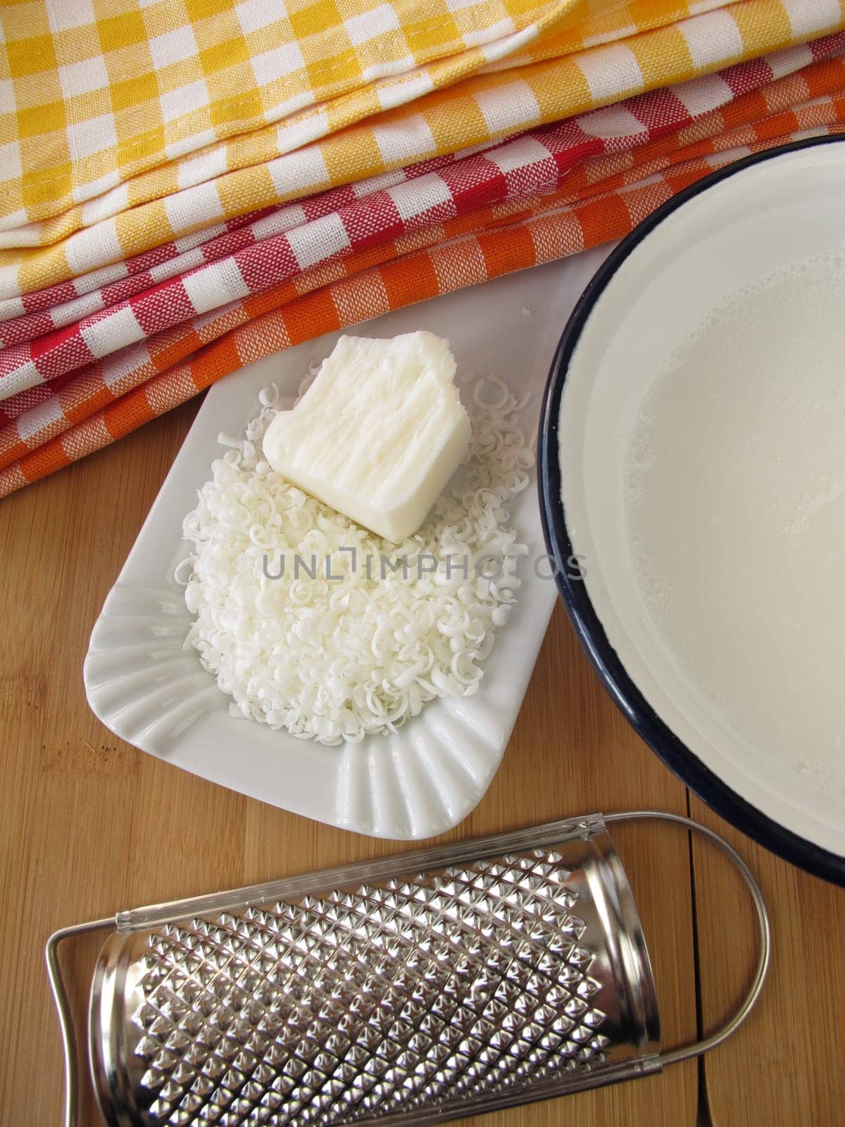 Soapy liquor