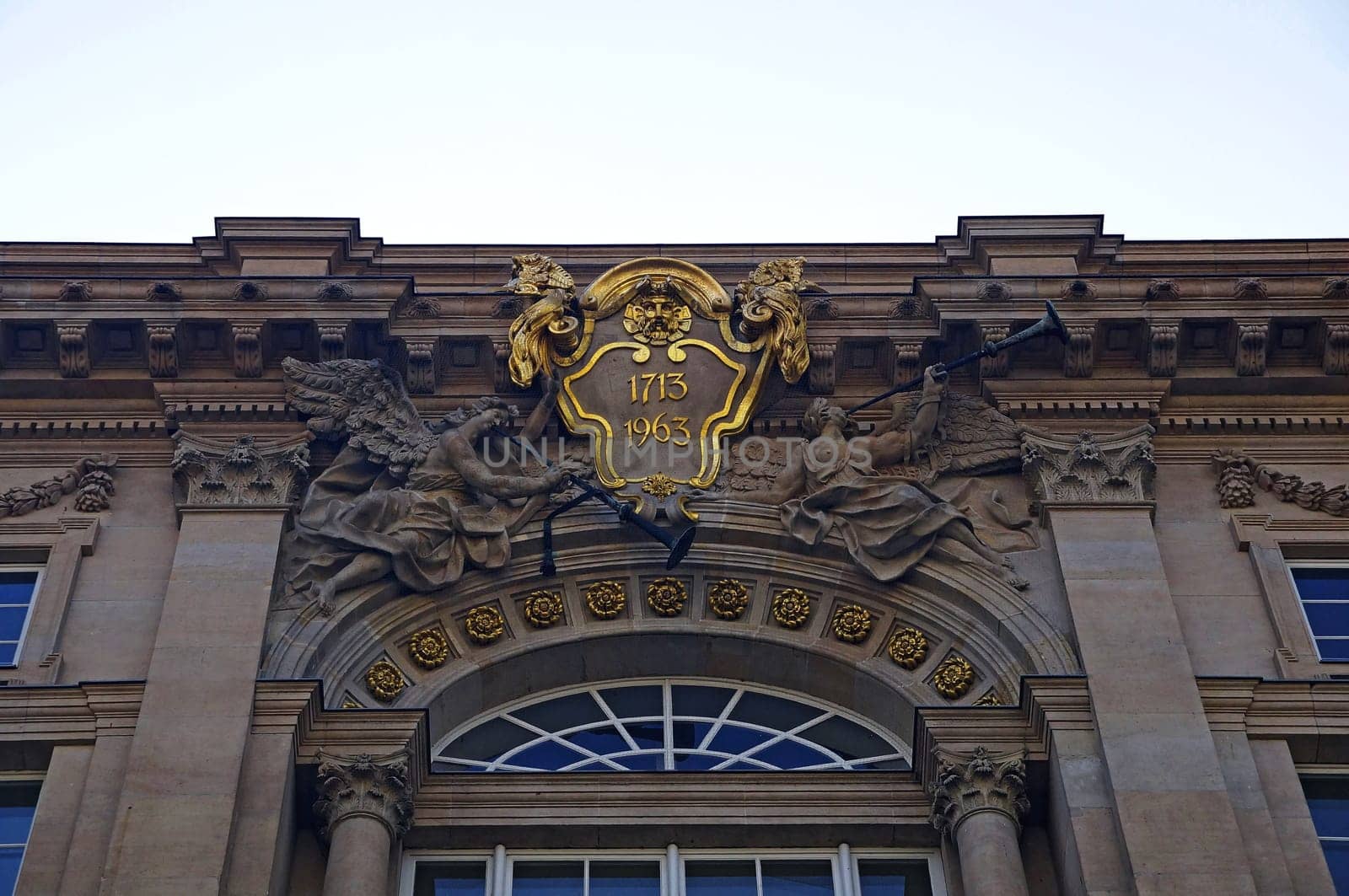 Hochschule für Management und Technologie / European School of management and technology
