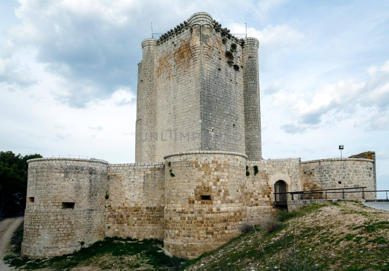 Castillo de Iscar in Valladolid province, Castilla Leon, central Spain.