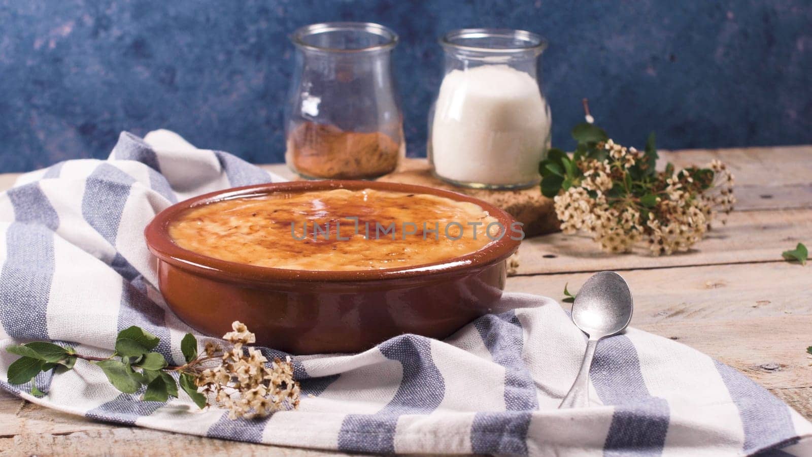 Portuguese leite creme  by homydesign