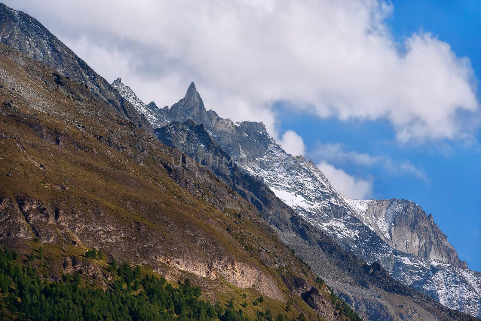 Les Aiguilles de la Tsa