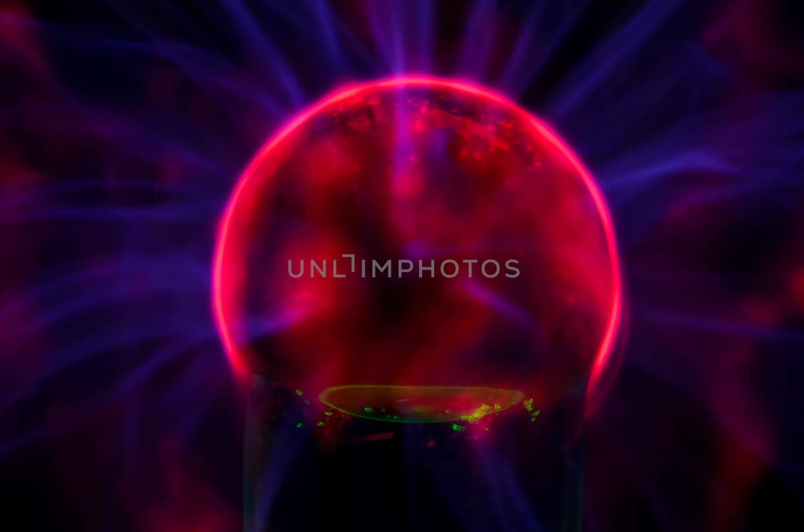 Plasma Static Electricity on a Tesla Sphere