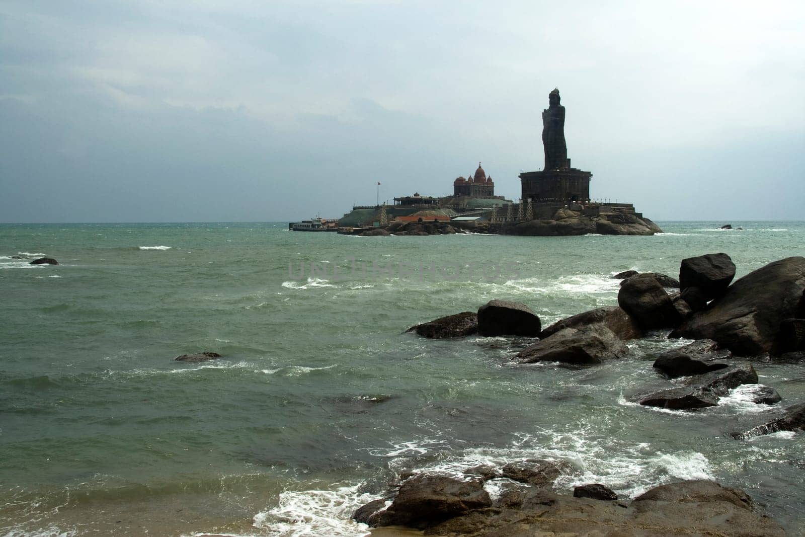 Rock Memorials at the confluence of Arabian Sea, Bay of Bengal and Indian Ocean in Kanyakumari, Tamil Nadu, India, Asia