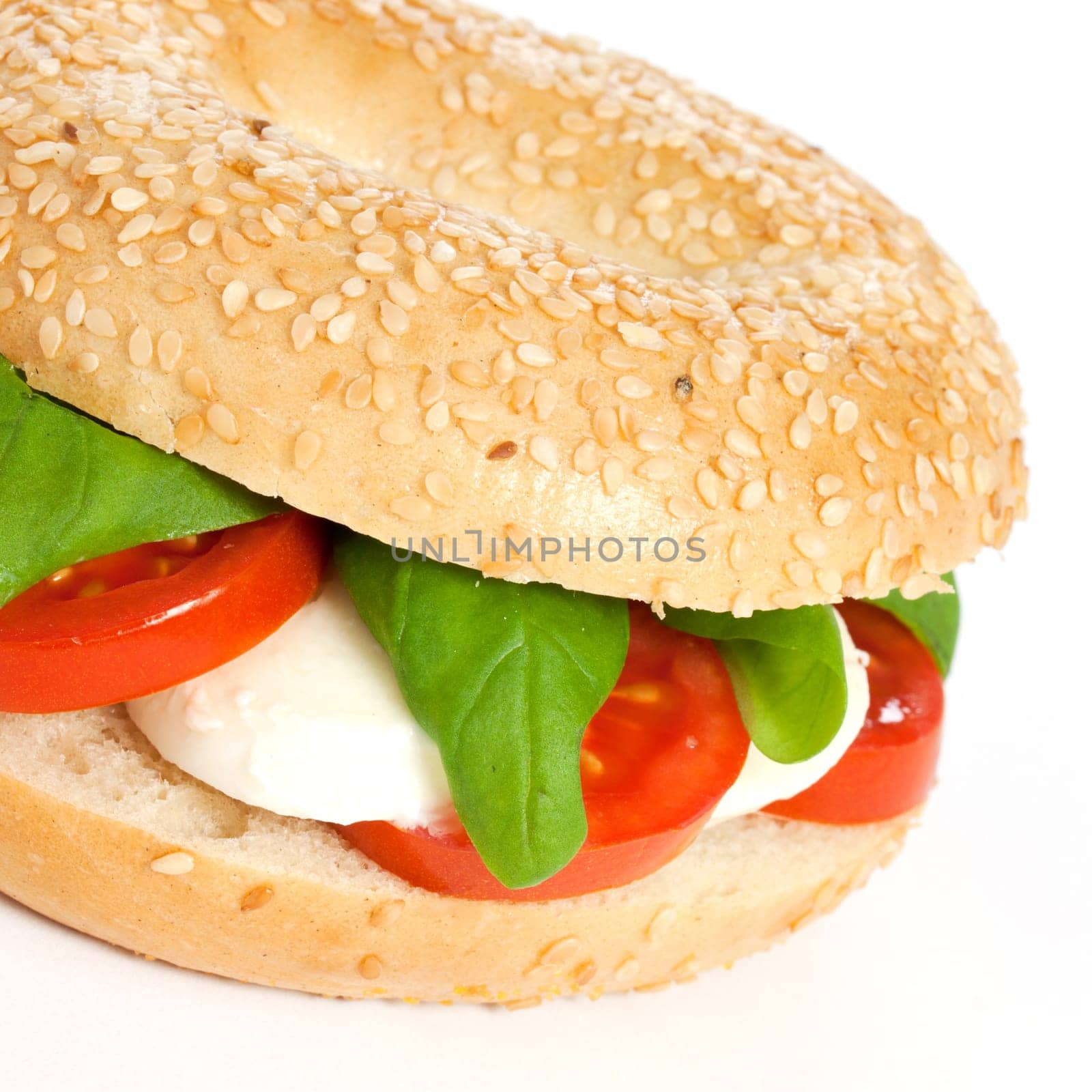 sesambagel with mozzarella
