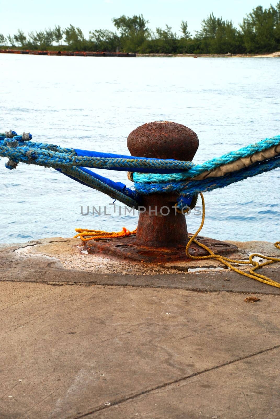 stock pictures of ropes used in ships for protection