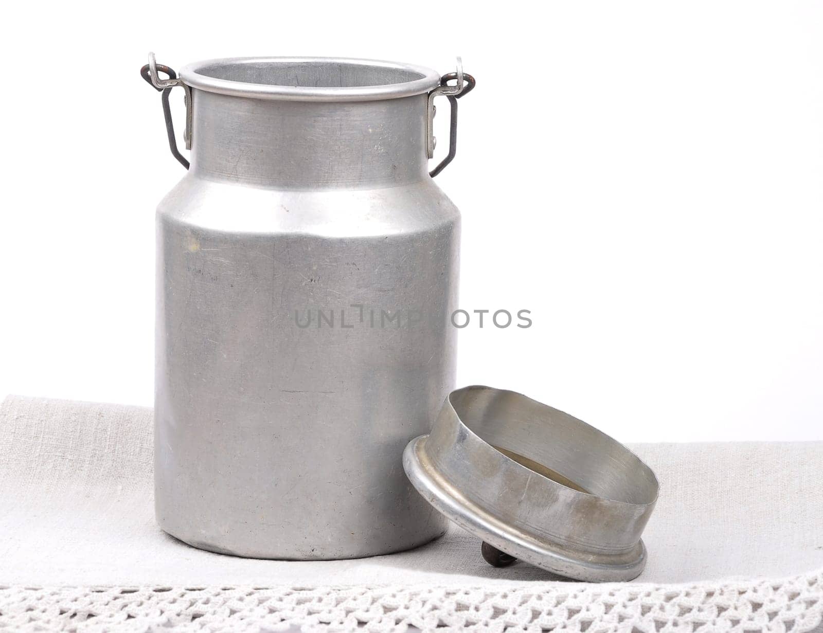 Milk jug open