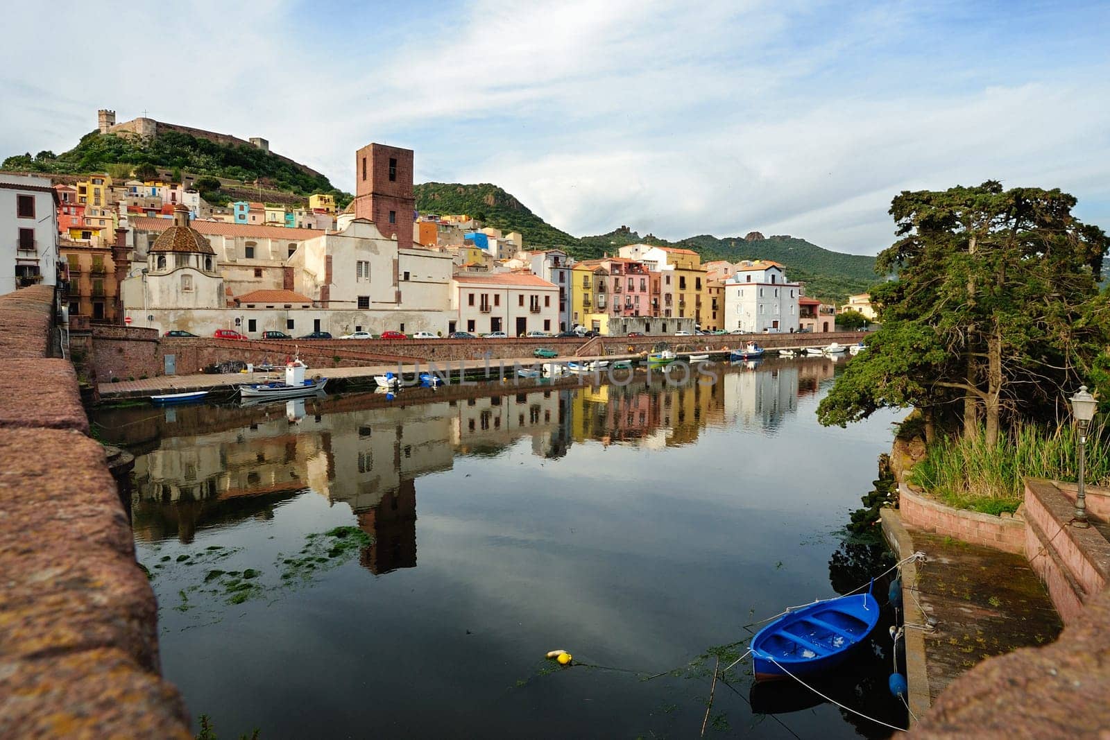 Bosa is situated on the mouth of the river Temo, the only town in Sardinia built on the estuary of a river navigable.