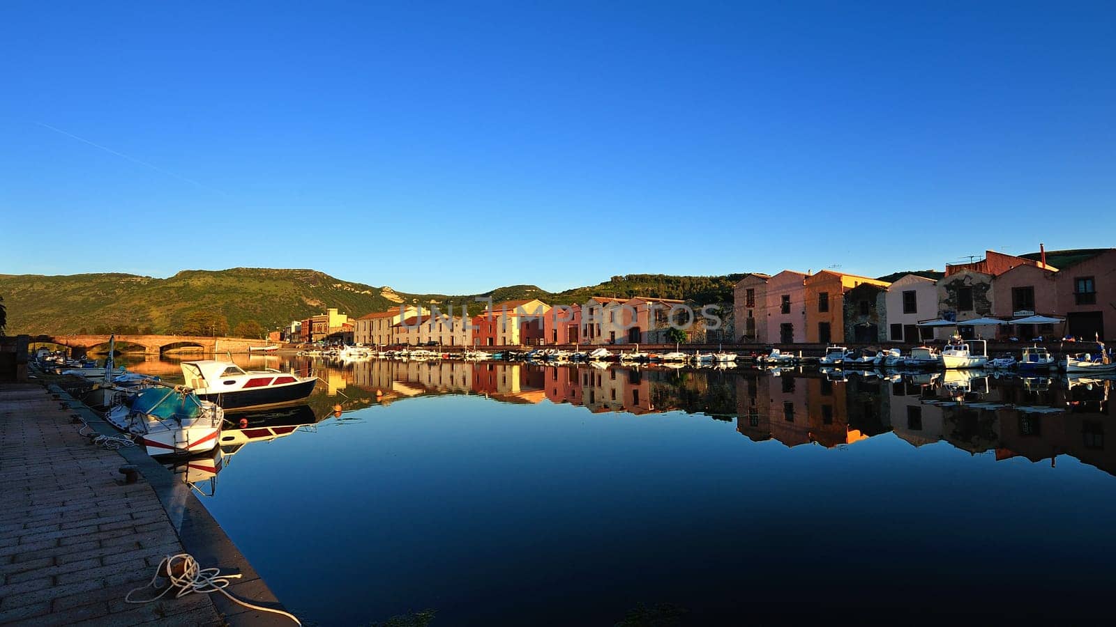 Bosa is situated on the mouth of the river Temo, the only town in Sardinia built on the estuary of a river navigable.