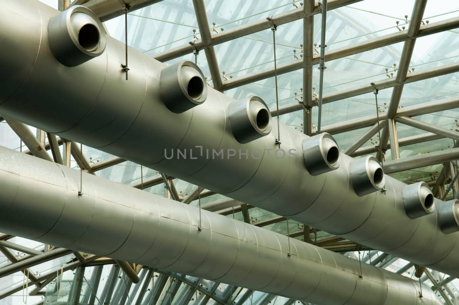 Air conditioning and ventilation within the trade building