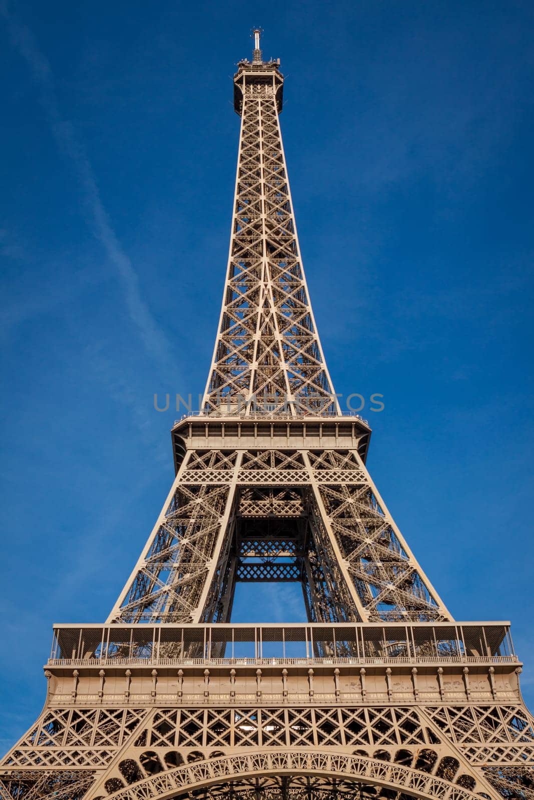 eiffeltower in paris landmark in front of blue sky in spring architecture view
