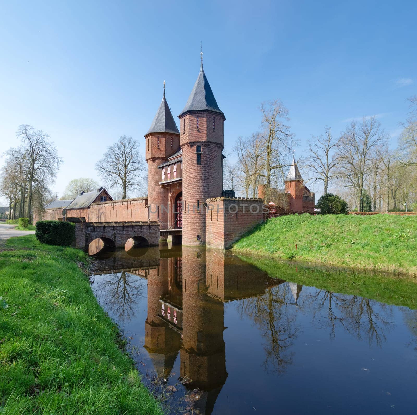 entrance gate of castle The Haar in utrecht, netherlands