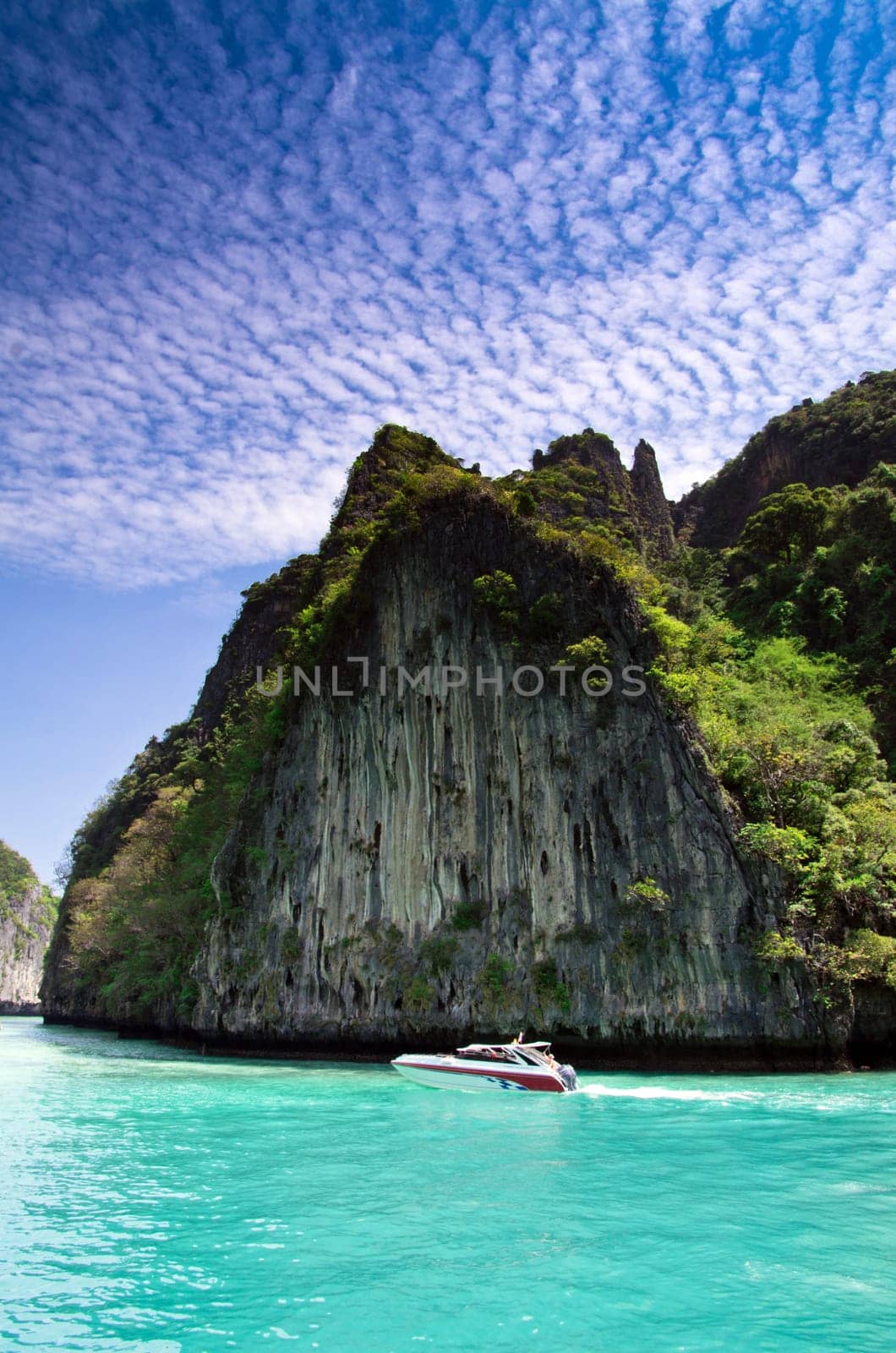 rocks and sea in Krabi Thsiland