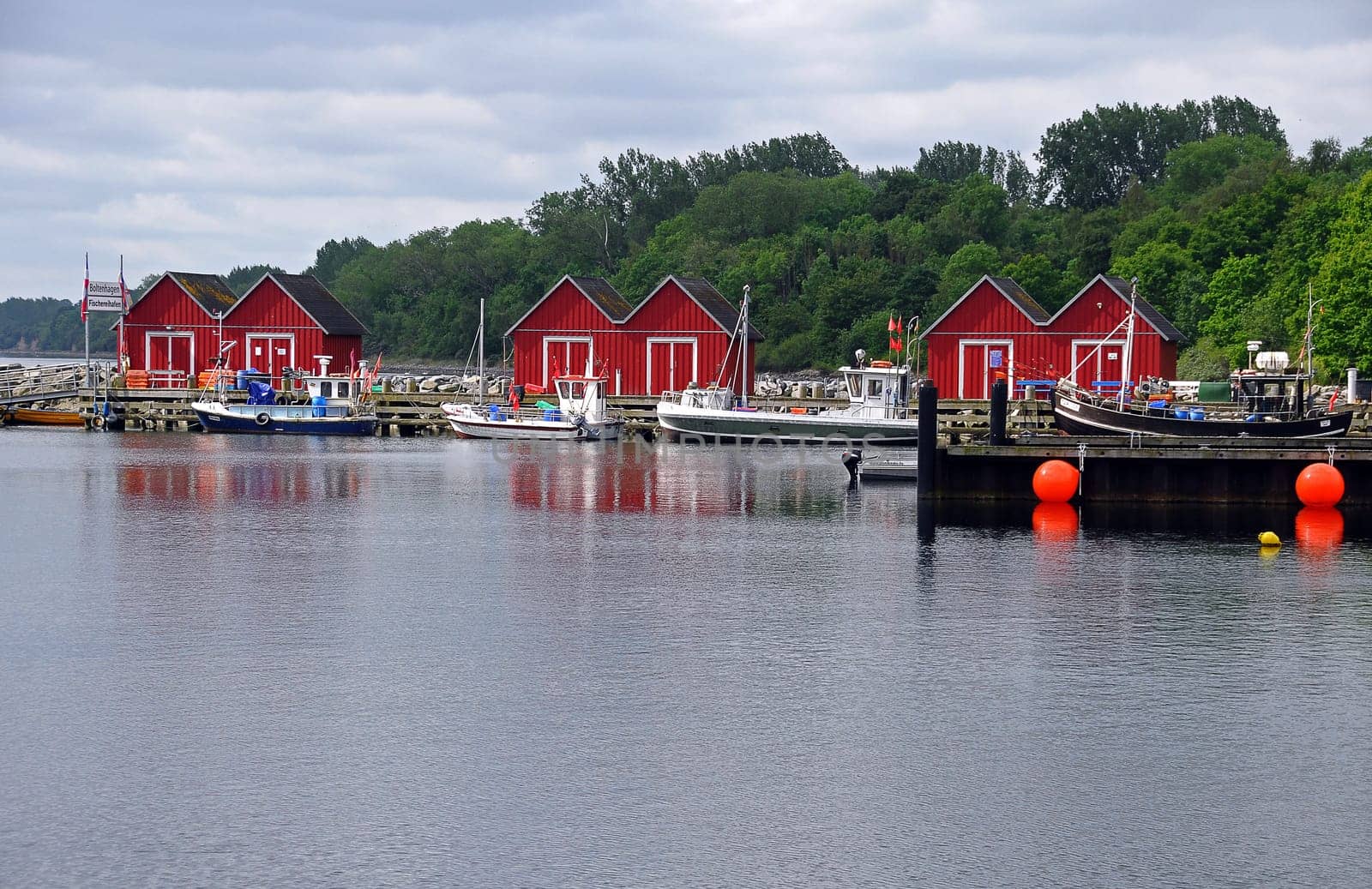 Fishermen's huts