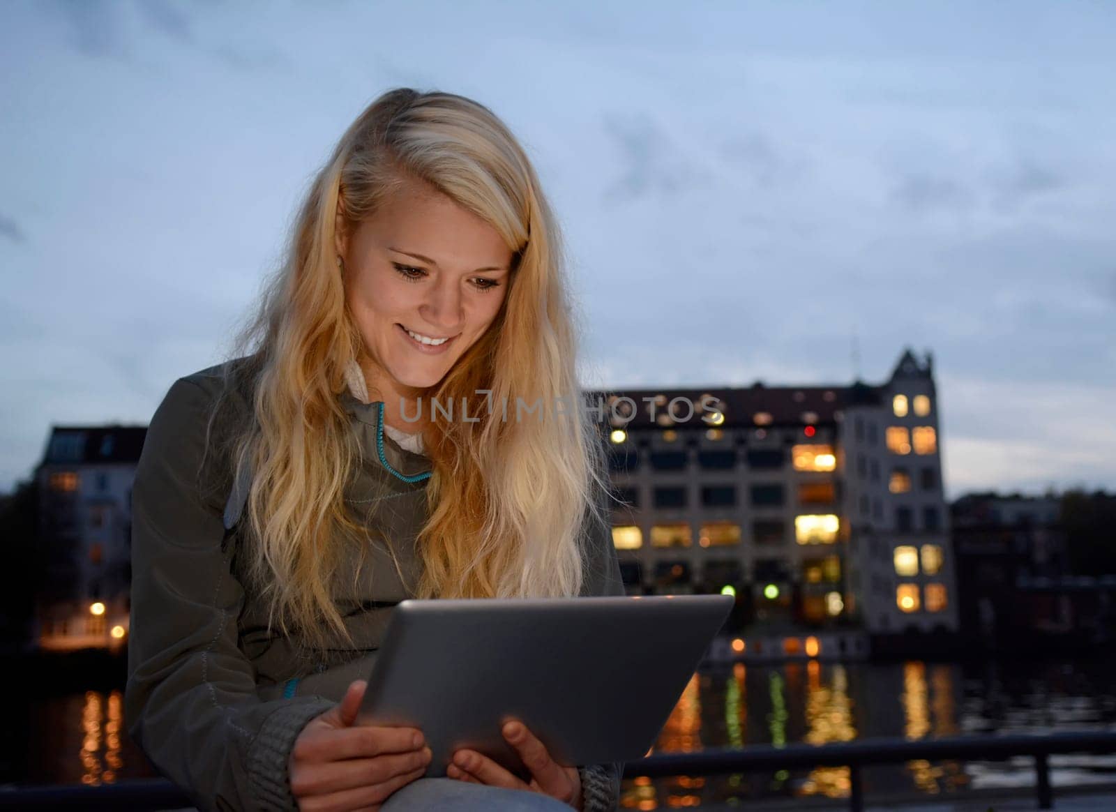 student with tablet computer