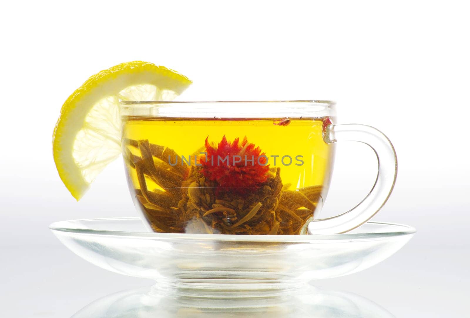 tea in cup with leaf mint  isolated on white background