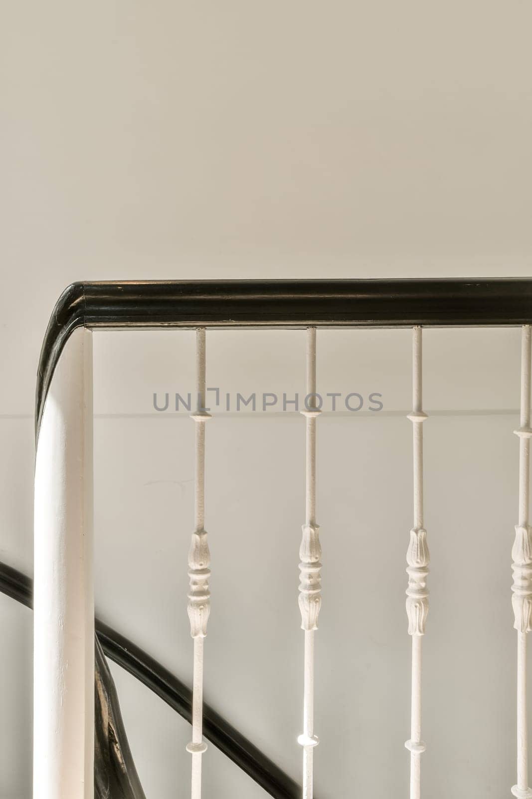 a black and white crib with a clear glass top by casamedia