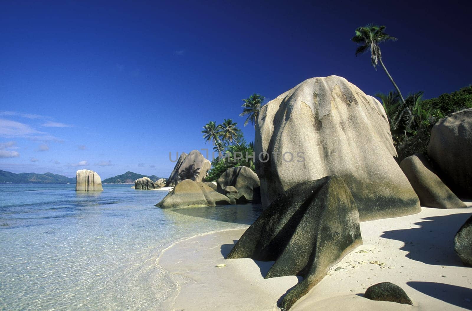 Africa,Indian Ocean,Seychelles,Island,Beach,Travel,Vacation,Sea,Beach,La Digue,. A dream beach on the western coast of the island of La Digue audf of the Seychelles archipelago in the Indian Ocean off Africa.