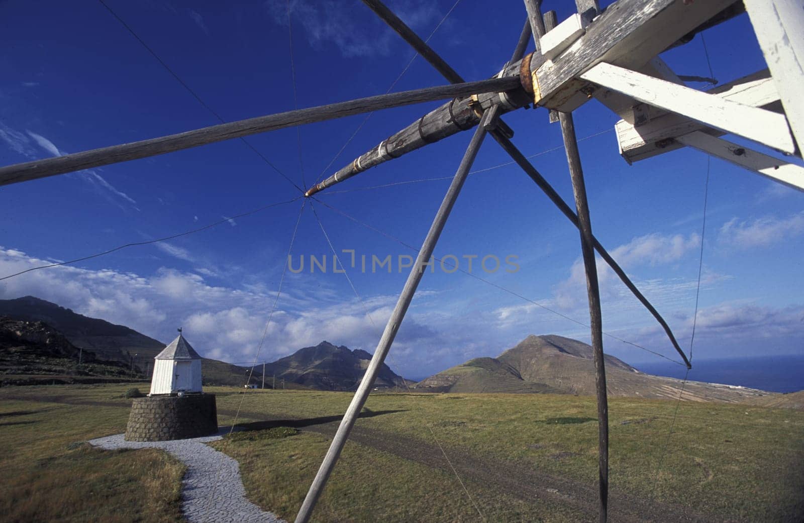 Windmuehlen im osten der Portugiesischen Insel Porto Santo bei Madeira im Atlantischen Ozean