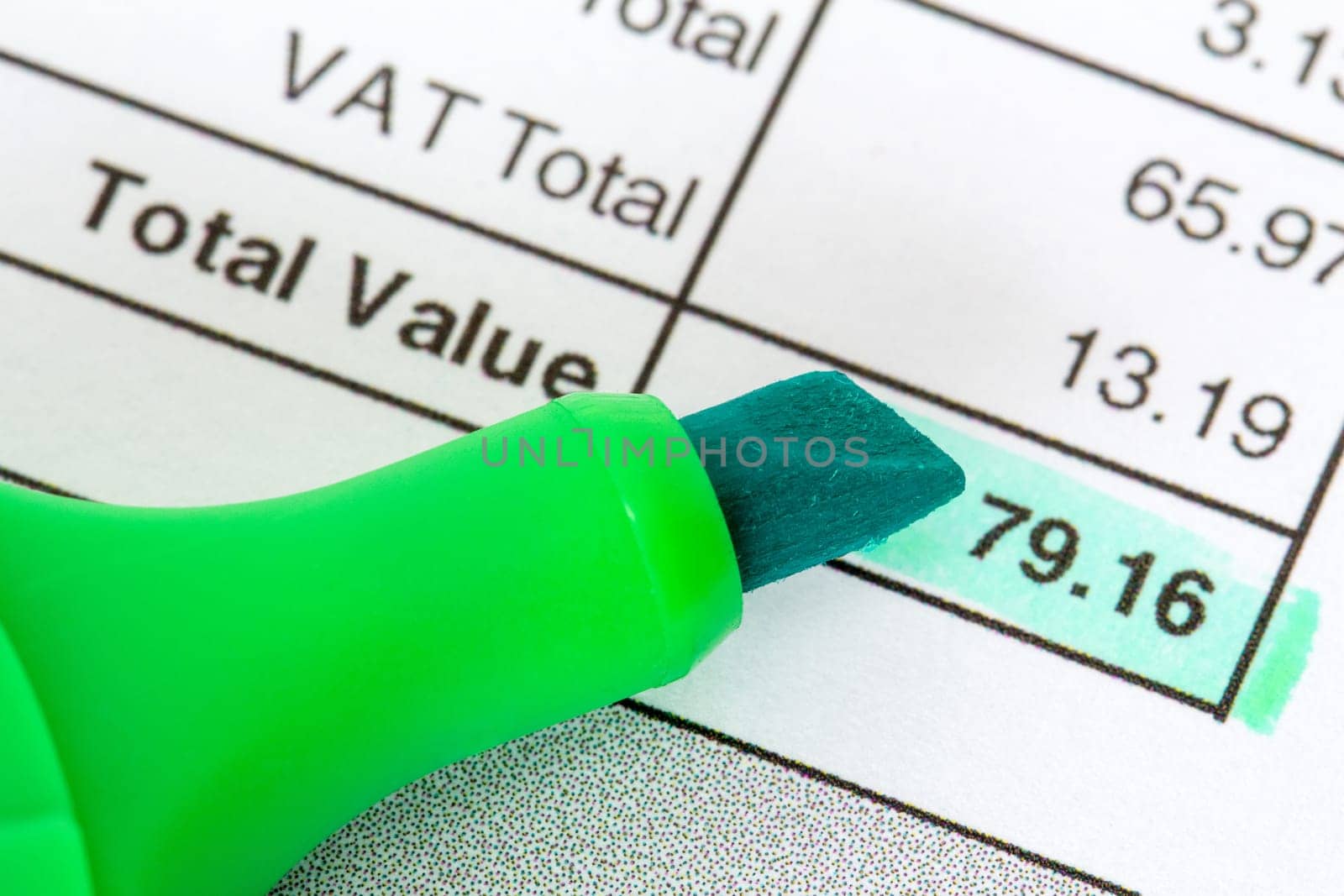 Invoice with balance due, marked in green