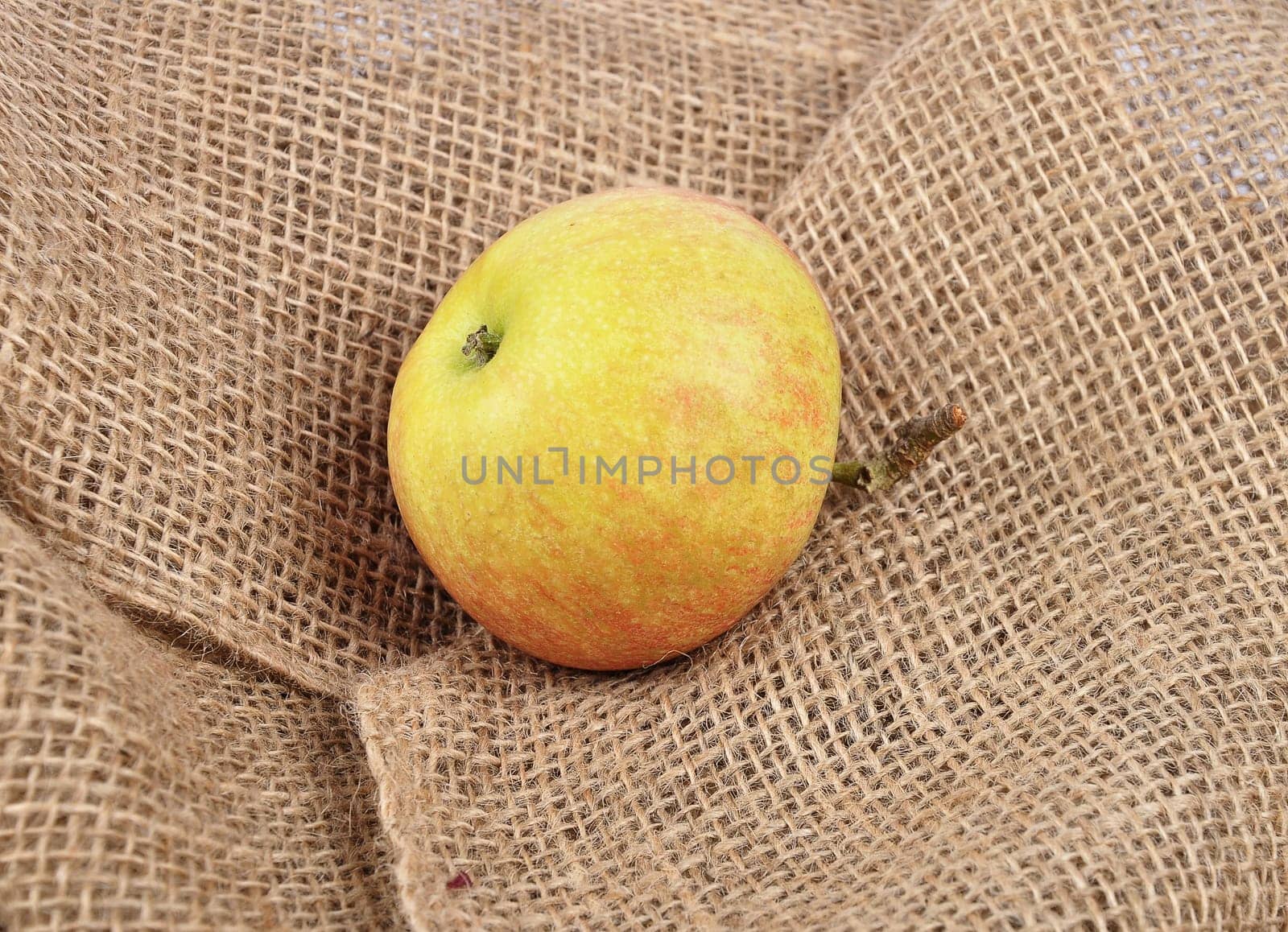 Apple on Jute