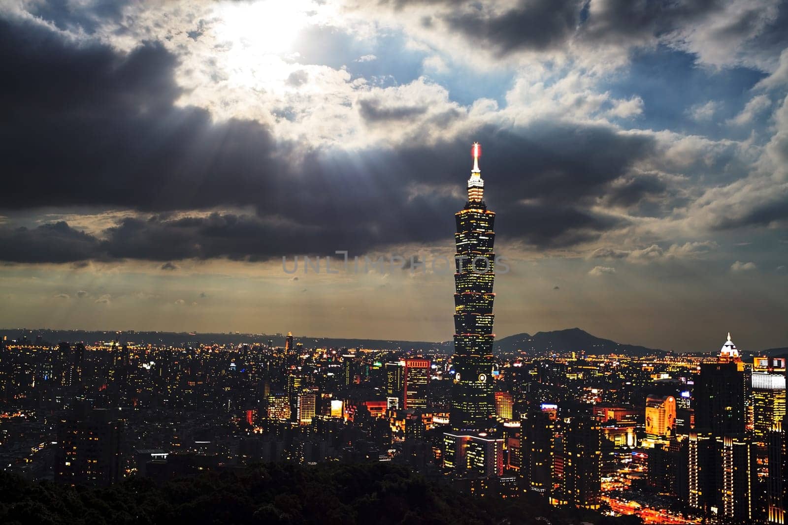 Nice view of Taipei, Taiwan evening