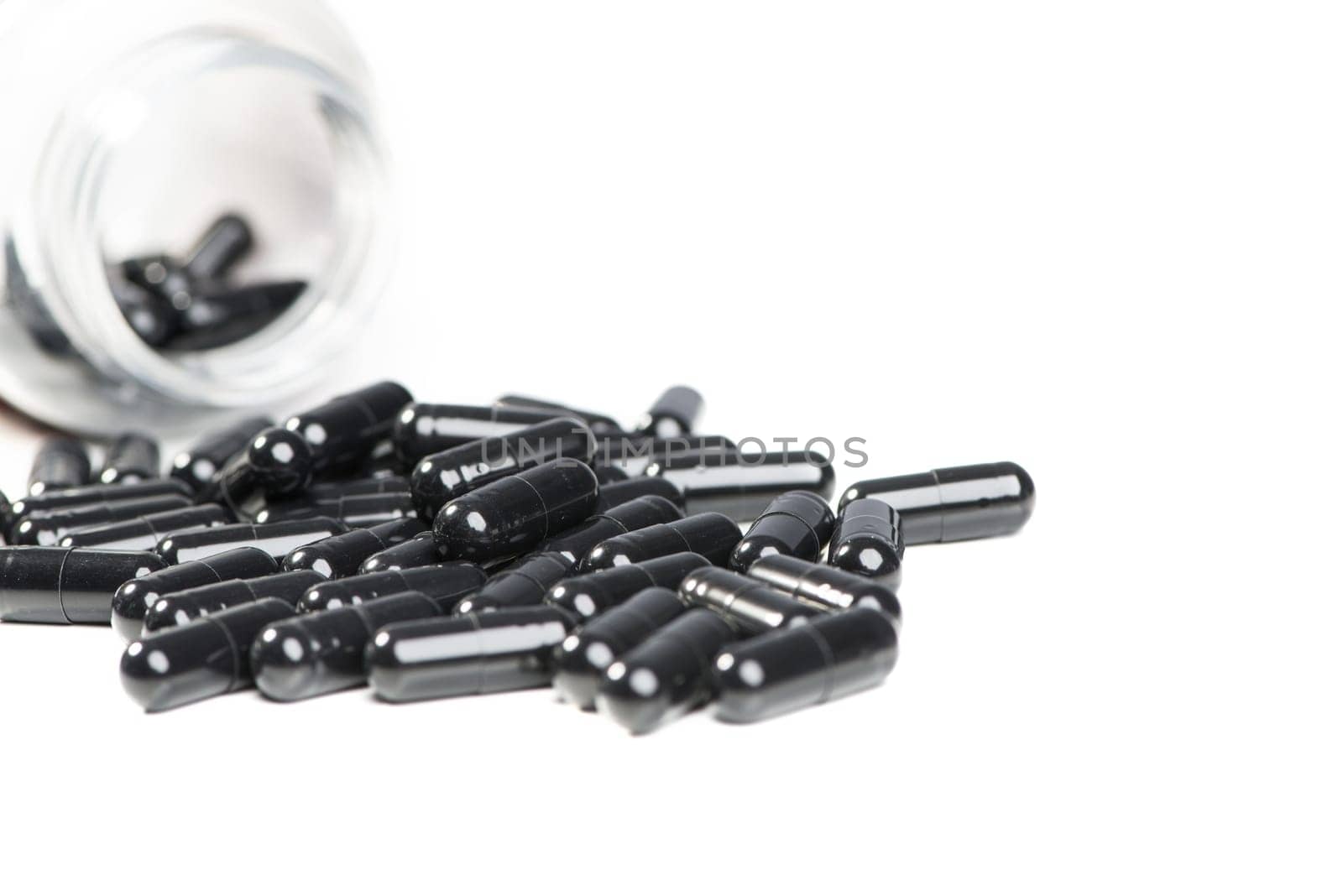 Vitamin capsules with glass