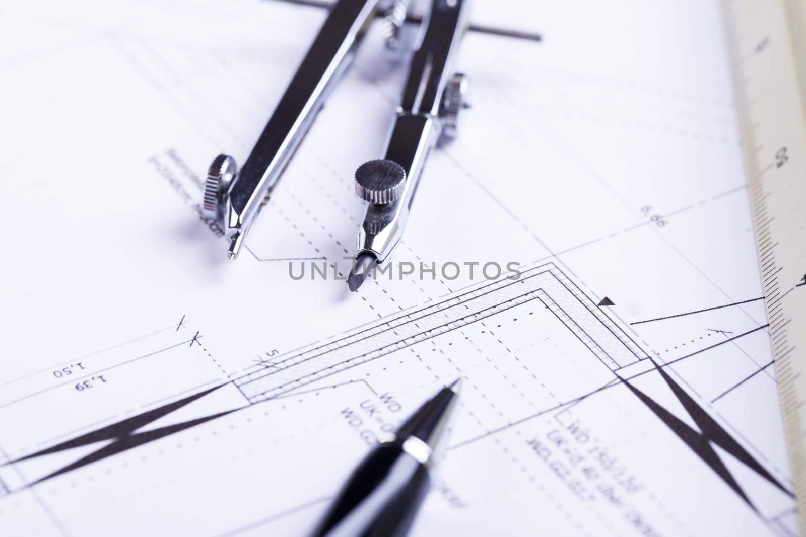 Architectural blueprints and working materials for architects for surveying in the Böro on a scherib tisch