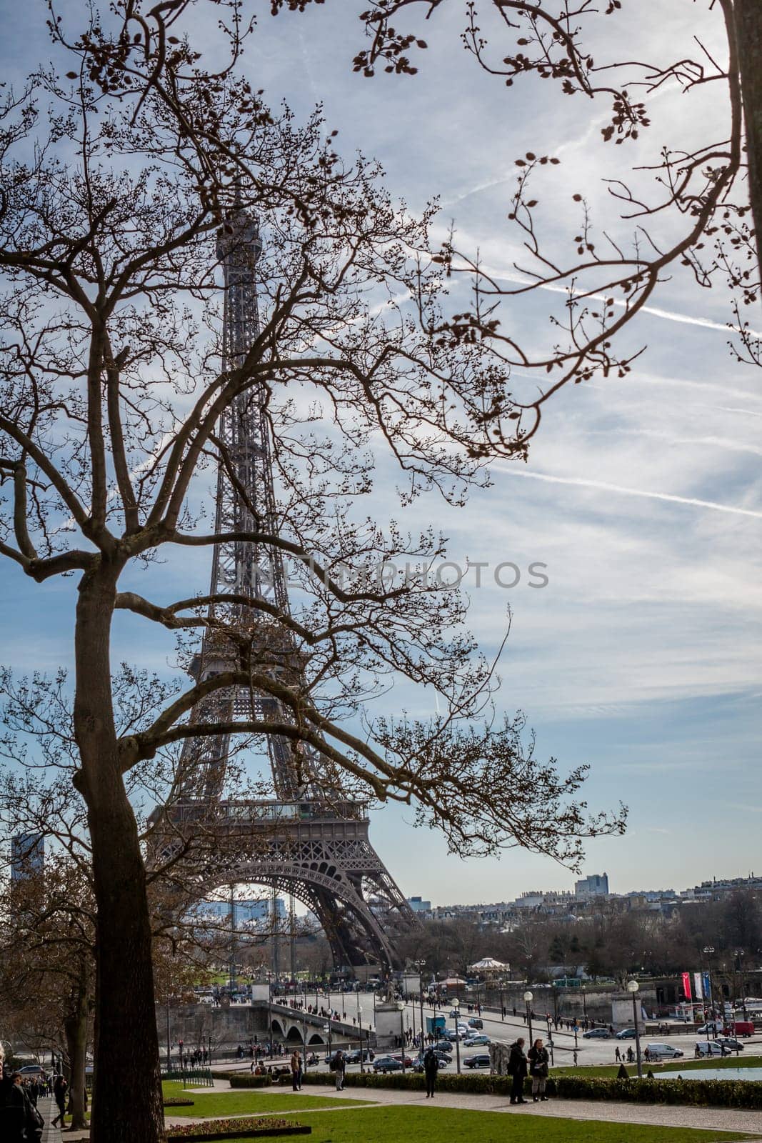 eiffeltower in paris landmark in front of blue sky in spring architecture view