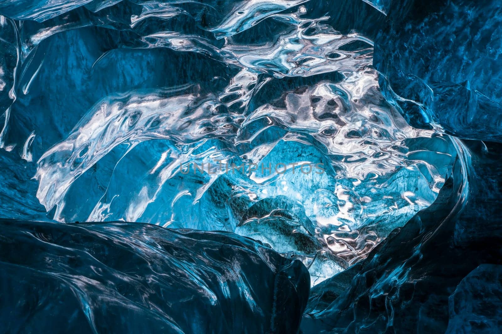 Amazing ice cave inside vatnajokull, europe´s largest glacier