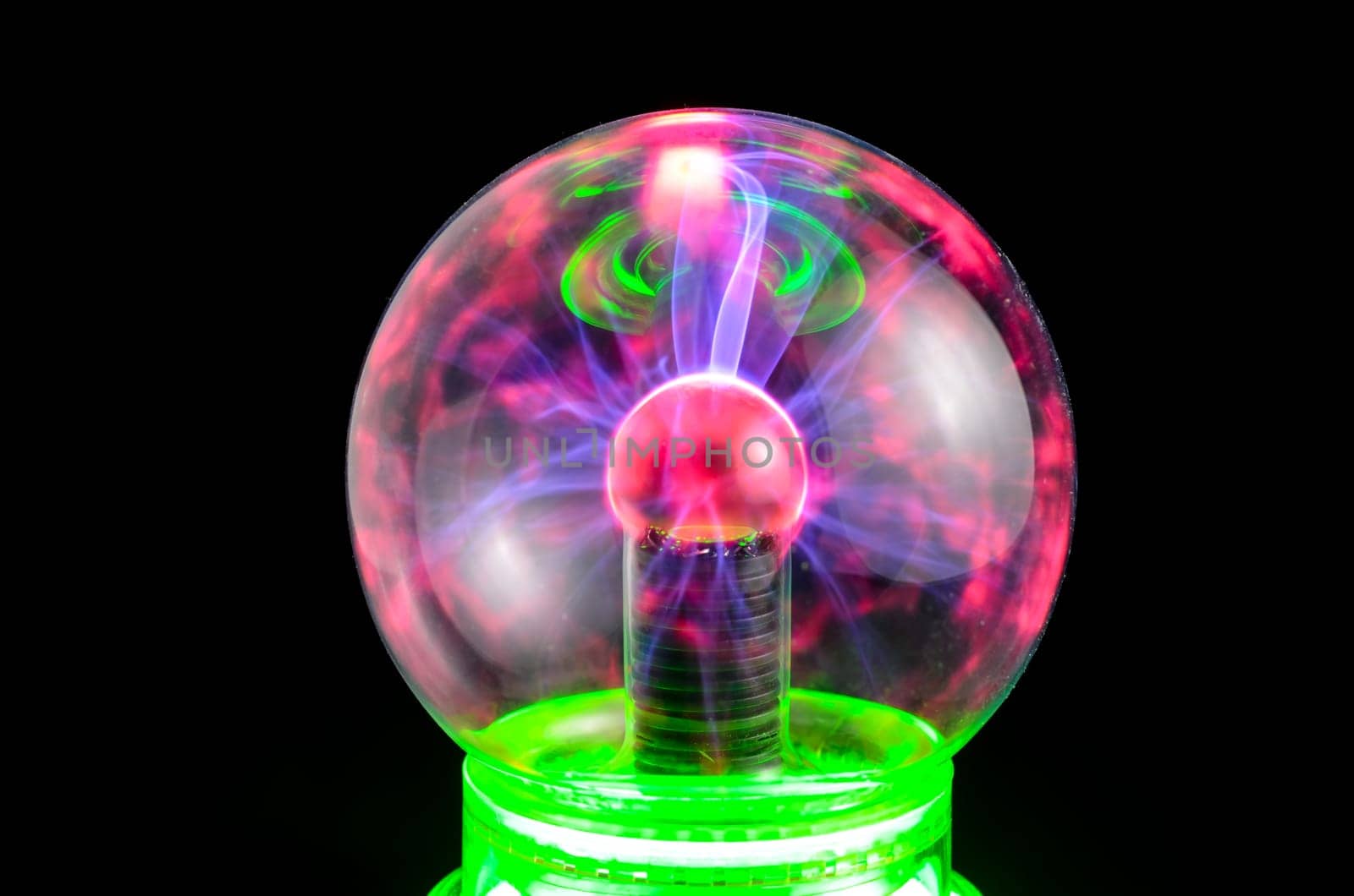 Plasma Static Electricity on a Tesla Sphere