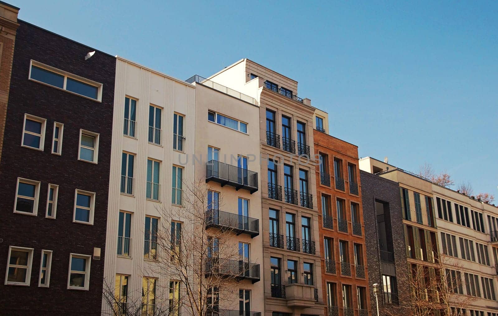 Modern Residential Building Berlin Germany / Modern Apartment Buildings Berlin Germany