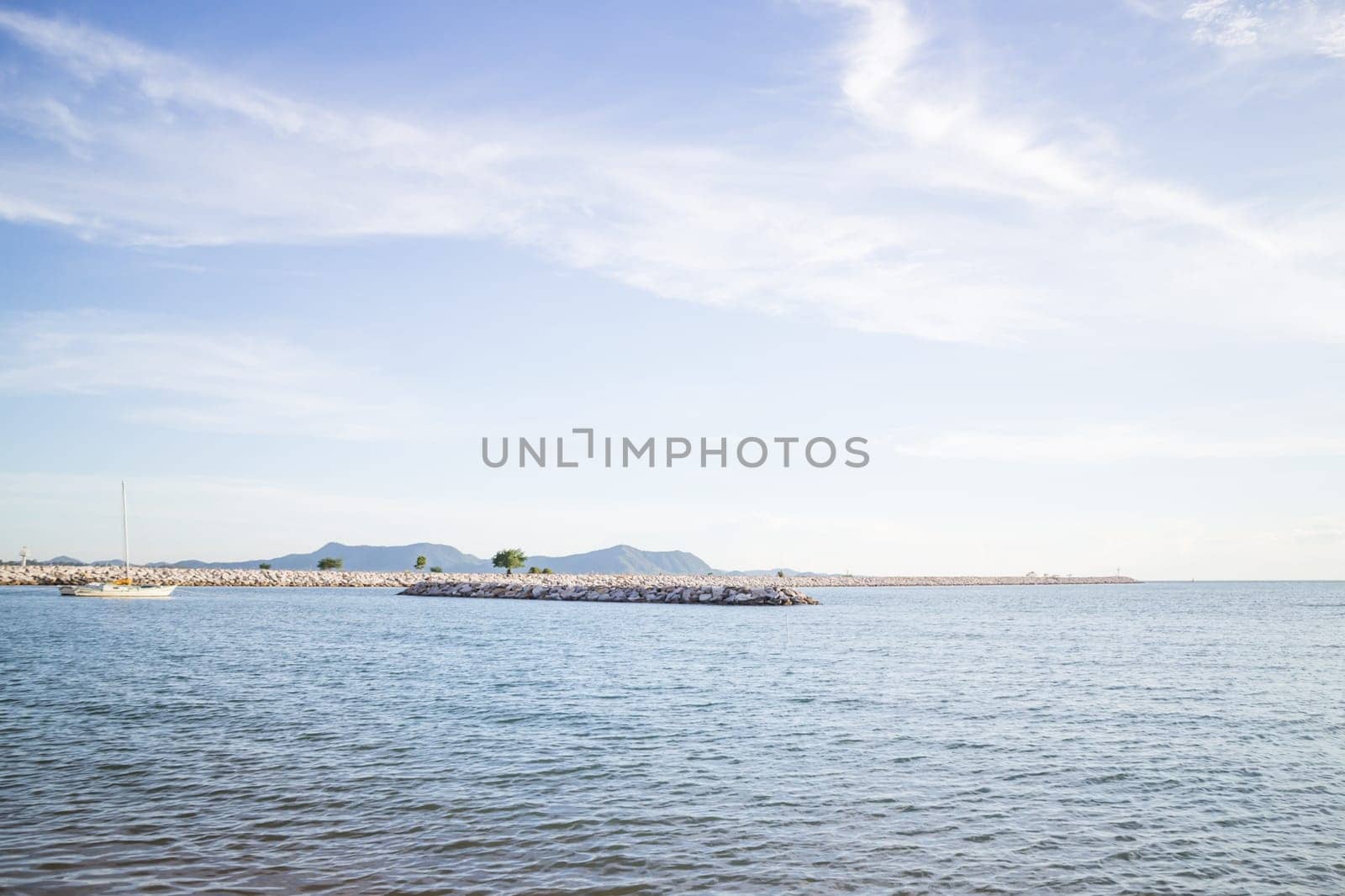 Relaxing deep blue seashore view, stock photo