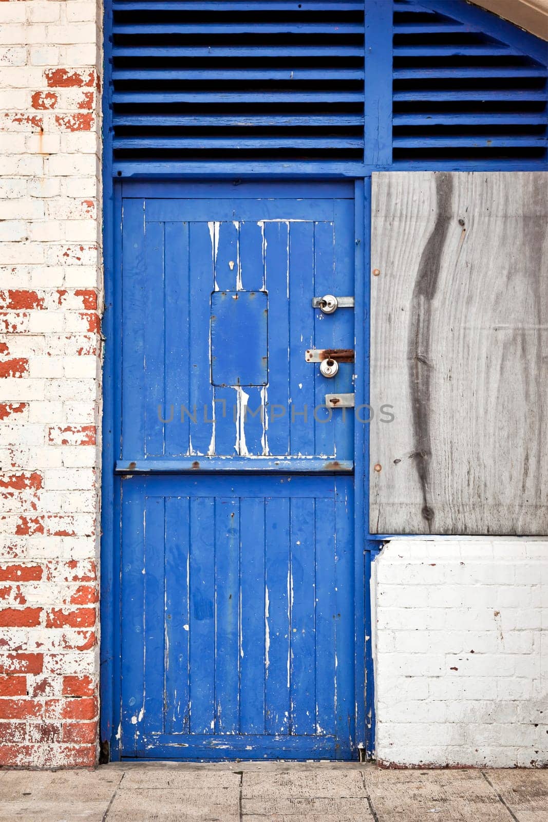 An image of an old door