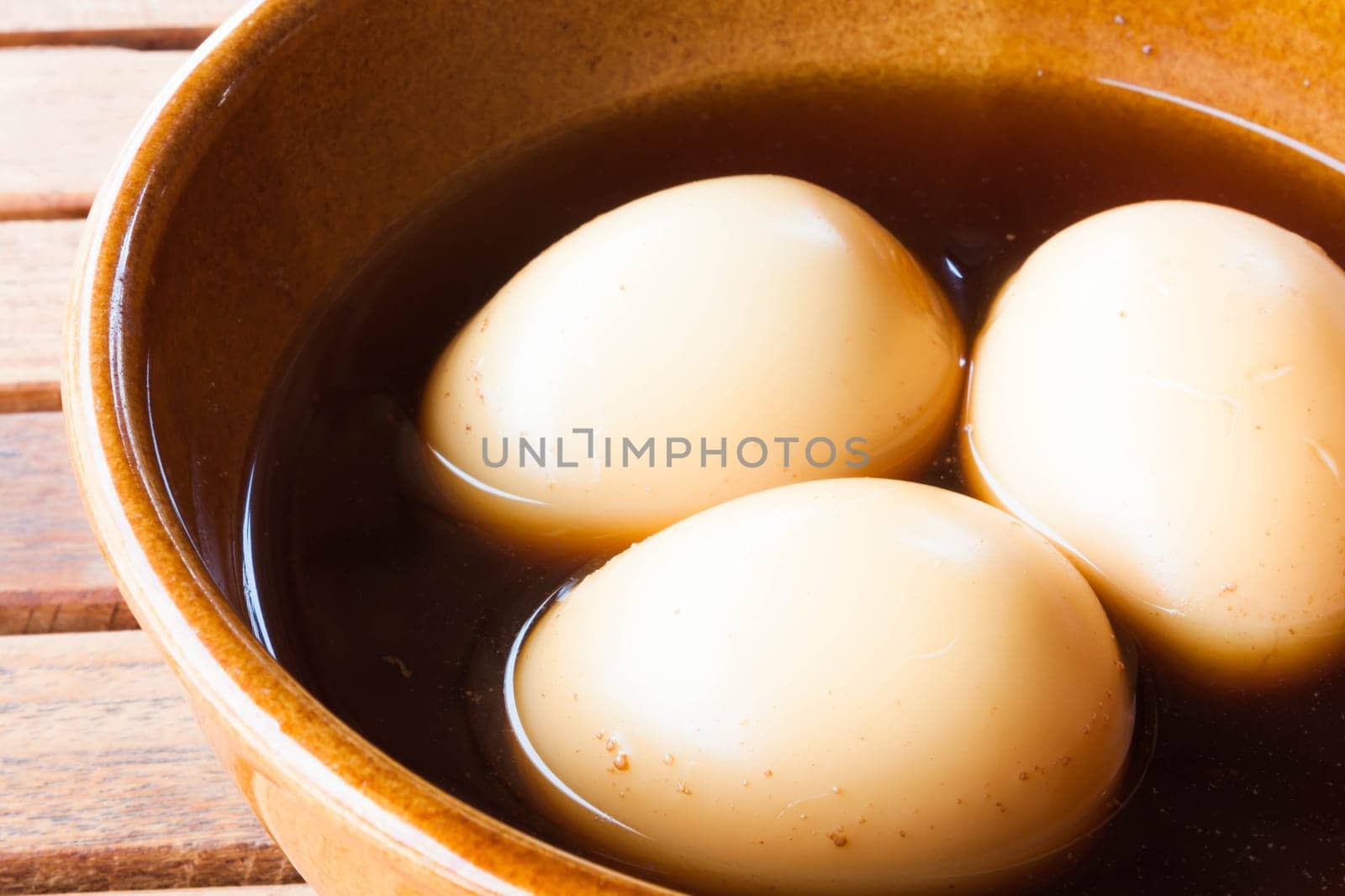 Hard-boiled eggs stew with sweet gravy
