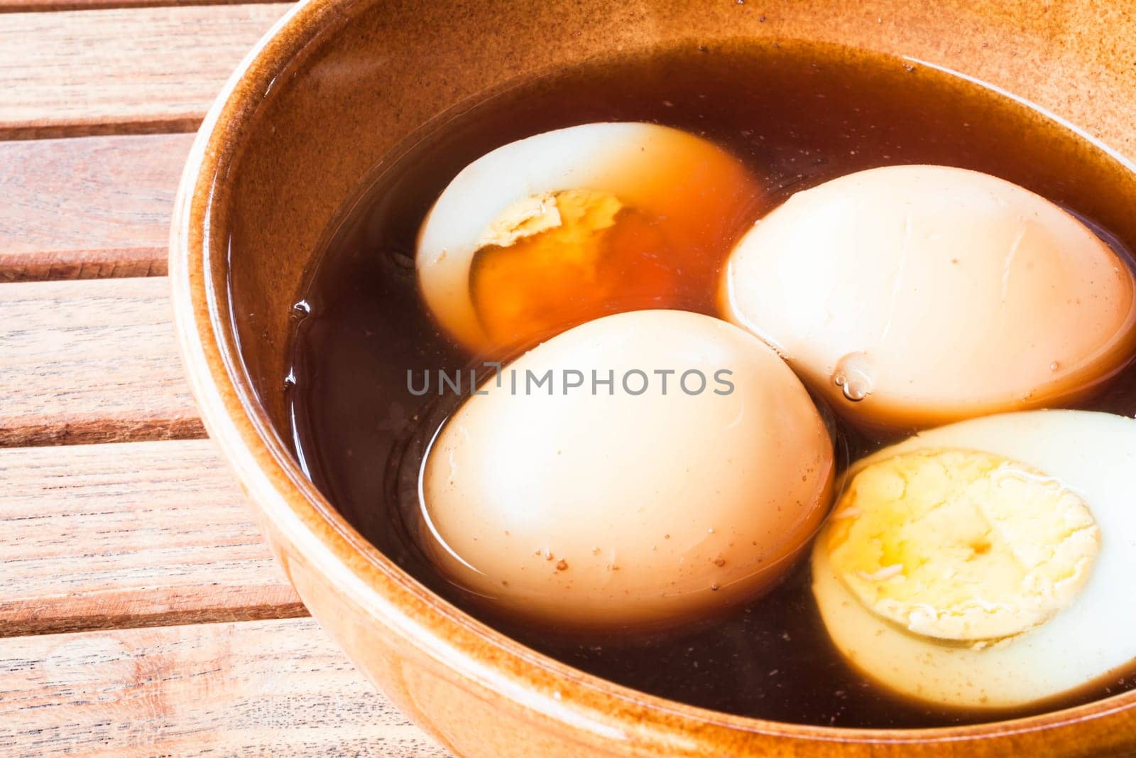 Hard-boiled eggs stew with sweet gravy