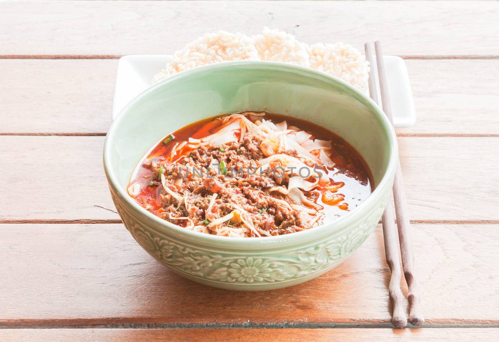Set of spicy noodle and crispy rice cracker