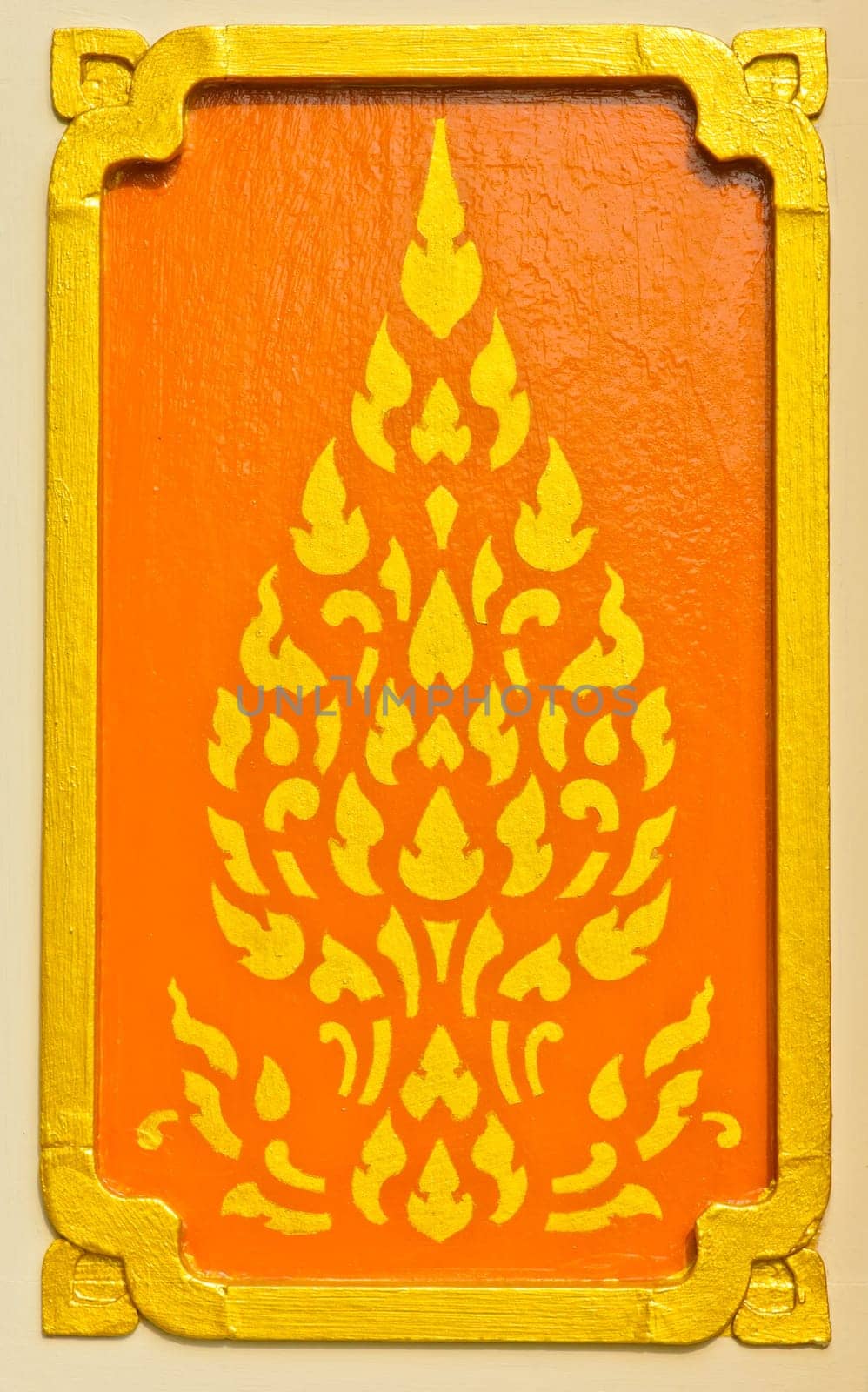 Native Thai floral pattern painting