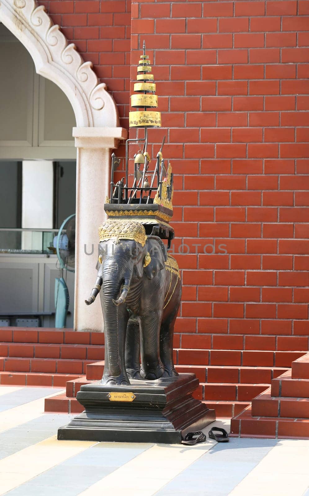 elephant statue