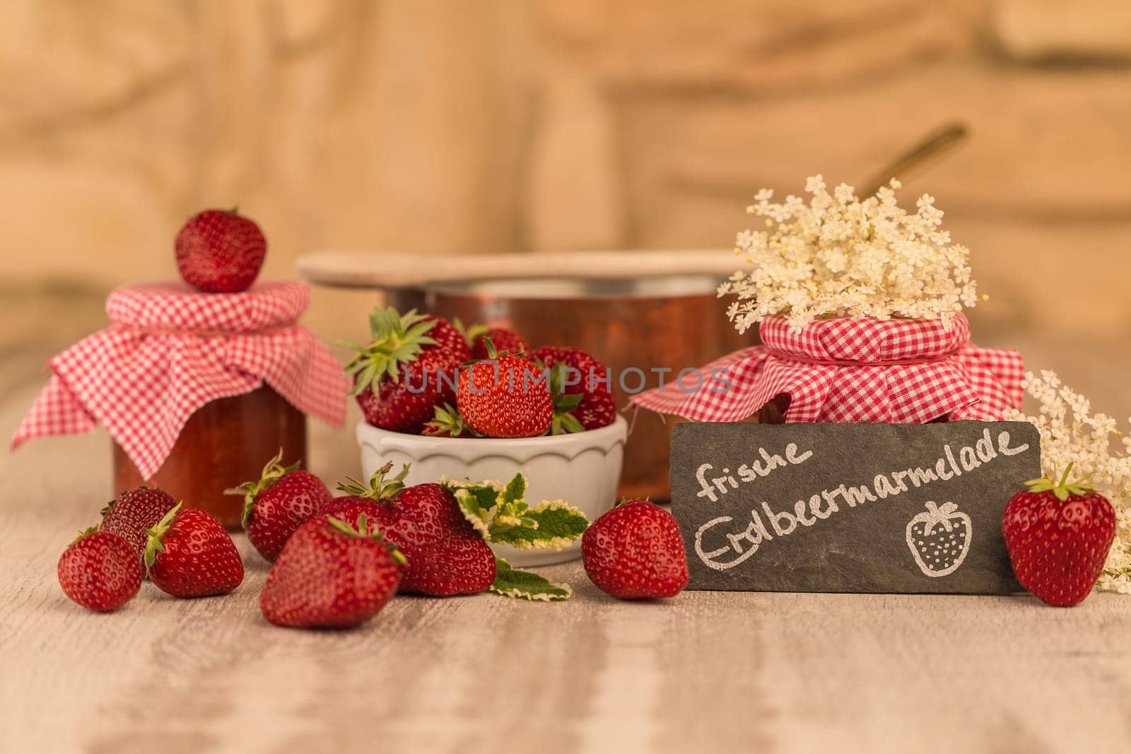 Strawberry jam cooking